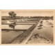 17 ILE D'OLERON. Marais salants avec artisan récolteur de sel 1949