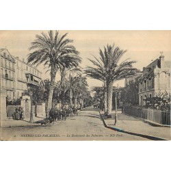 83 HYERES-LES-PALMIERS. Nombreux carrosses boulevard des Palmiers