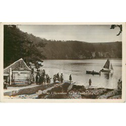 4 cpa 63 LE LAC PAVIN, Embarquement, Volcan quaternaire, Troupeau à l'Abreuvoir et bateaux,