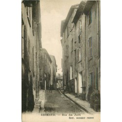 2 cpa 83 GRIMAUD. Rue des Juifs et Place Neuve
