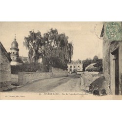28 NOGENT-LE-ROI. Rue du Pont-des-Demoiselles avant 1910