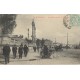 33 BORDEAUX. Vendeur ambulant de marrons sur les Quais devant les Quinconces 1908