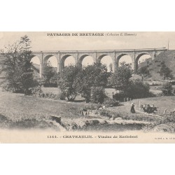 29 CHATEAULIN. Viaduc de Kerlobret avec fermière et ses vaches