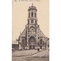 14 HONFLEUR. Eglise Saint-Léonard avec petite animation
