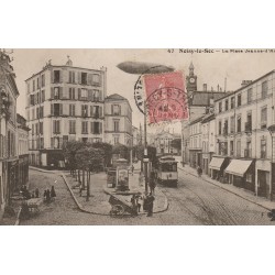 93 NOISY-LE-SEC. Tramway Place Jeanne d'Arc avec dirigeable 1905