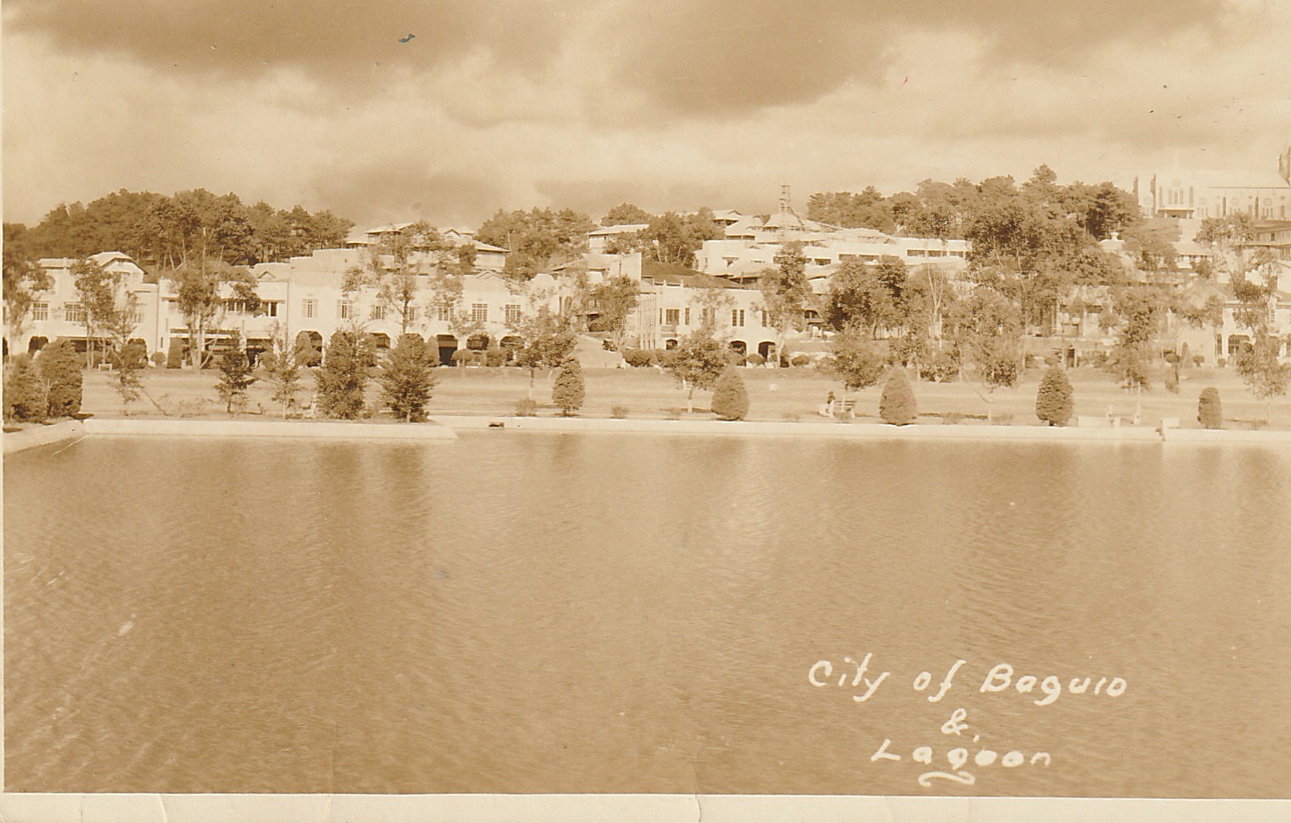 RARE PHILIPPINES. City of Baguio & Lagoon. Photo cpa écrite