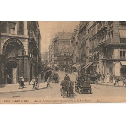 75008 PARIS. Attelages et taxis rue du Faubourg Saint-Honoré prise de la rue Royale