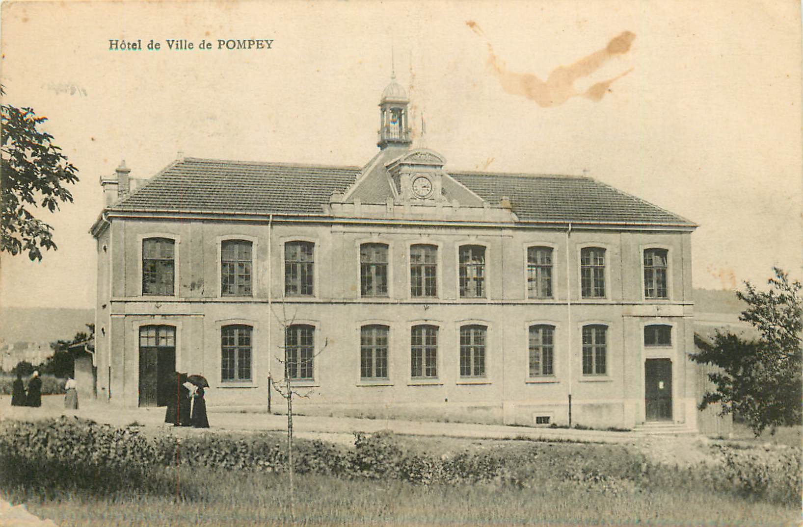 54 POMPEY. Hôtel de Ville 1916