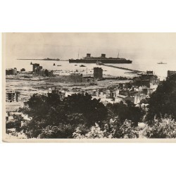 Photo cpsm petit format Paquebot "LIBERTE" entrant au Port du Havre 1948