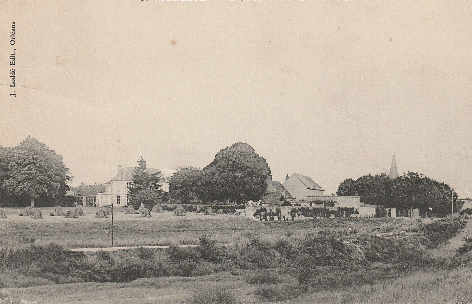 45 COMBLEUX. Vue prise des Bords de la Loire 1910