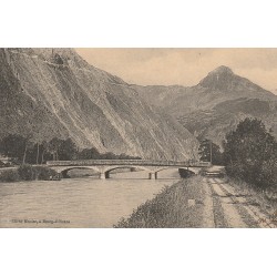 38 BOURG D'OISANS. Le Pont de la Romanche et Pied-Moutet 1915