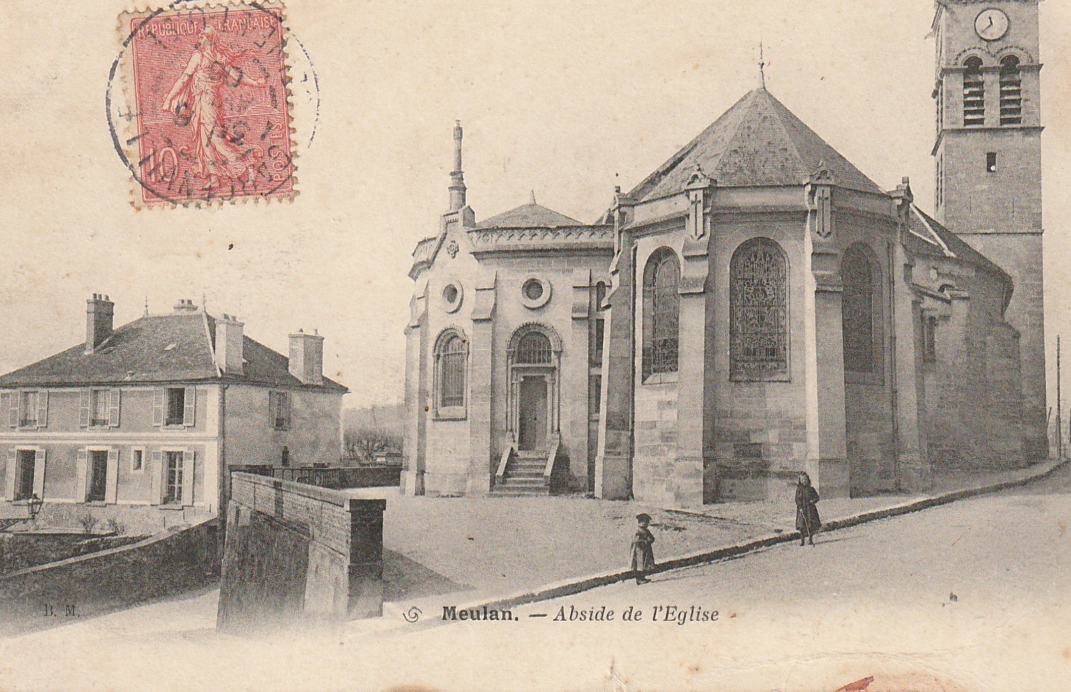 78 MEULAN. Abside de l'Eglise petite animation 1906