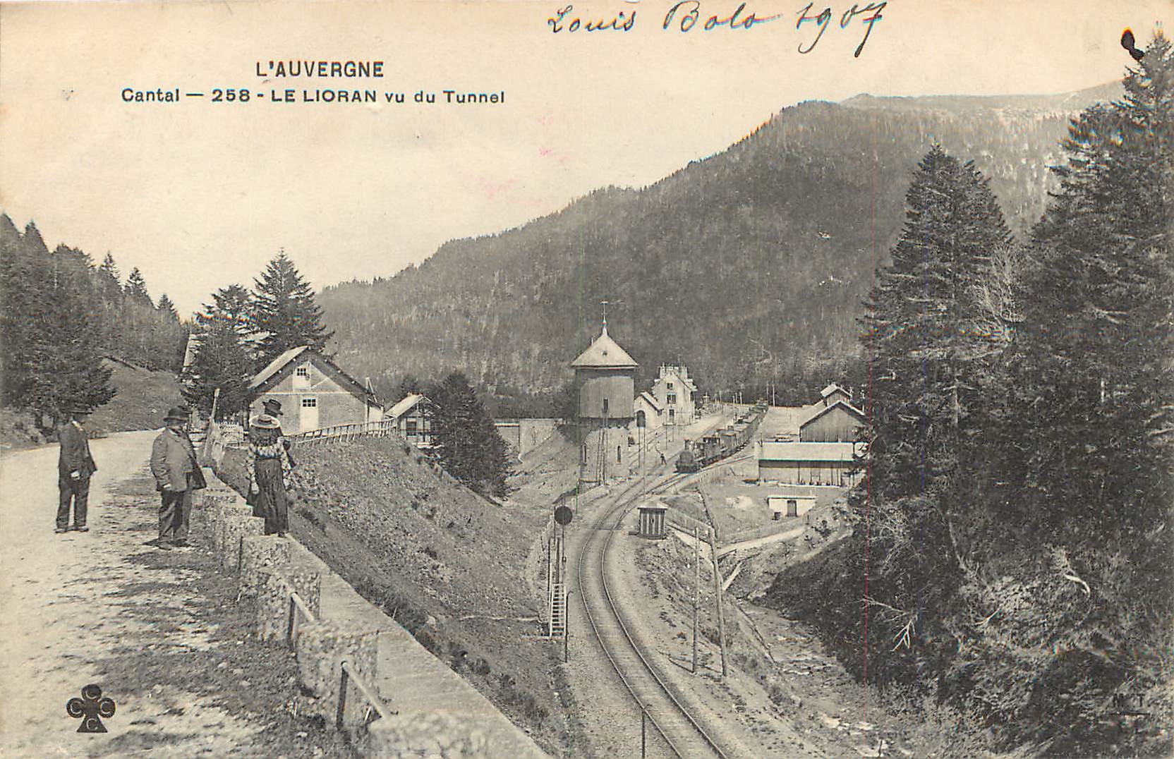 15 LE LIORAN avec train locomotive sortant du Tunnel 1907
