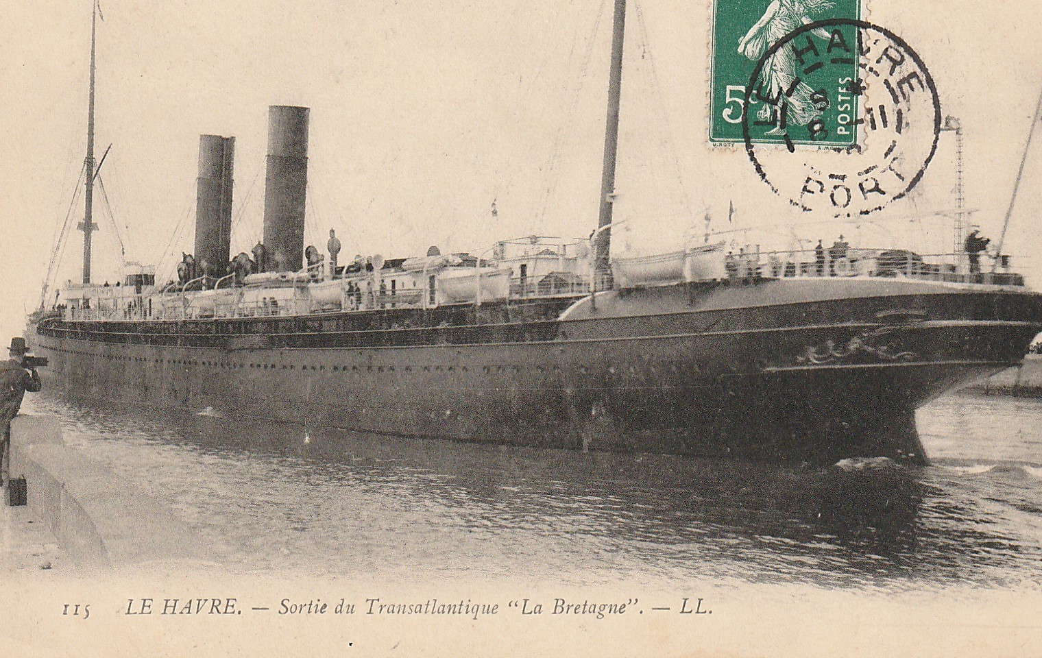 76 LE HAVRE. Sortie du Transatlantique "La Bretagne" 1910