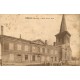 55 MERLES. Eglise, Mairie Ecole avec animation 1939