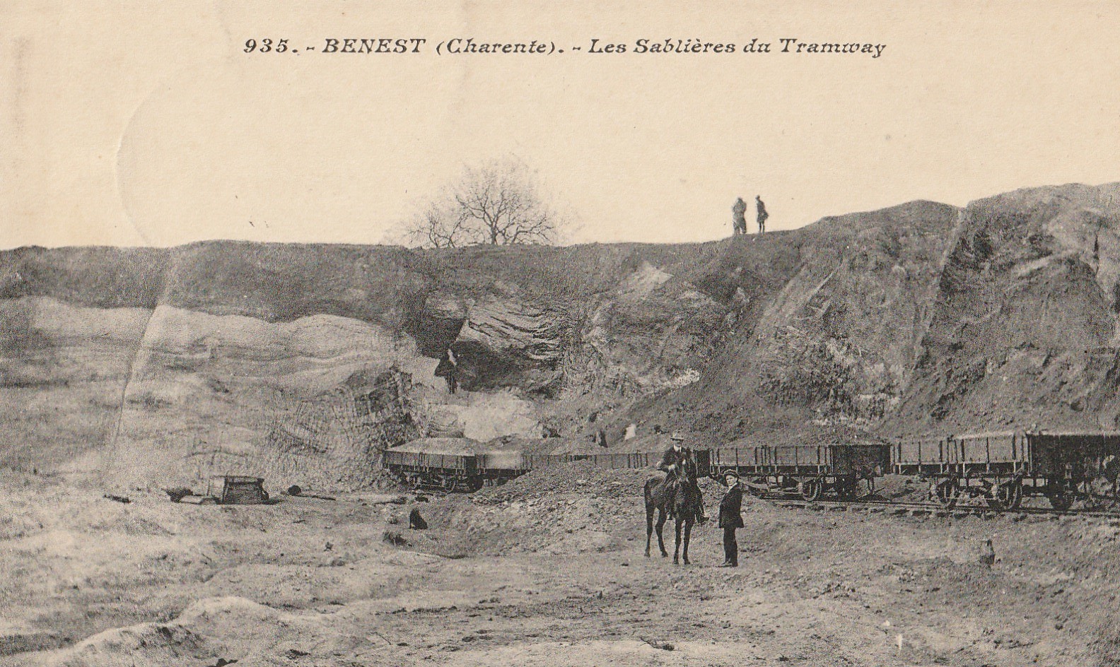 16 BENEST. Les Sablières du Tramway 1919