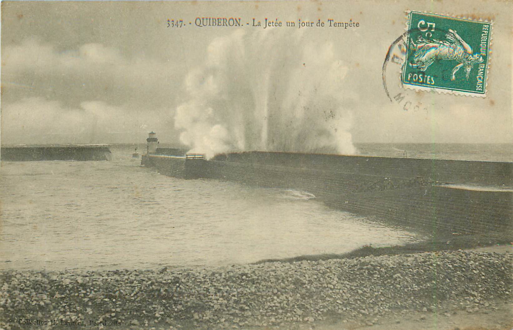 56 QUIBERON. La Jetée et son Phare un Jour de Tempête 1910
