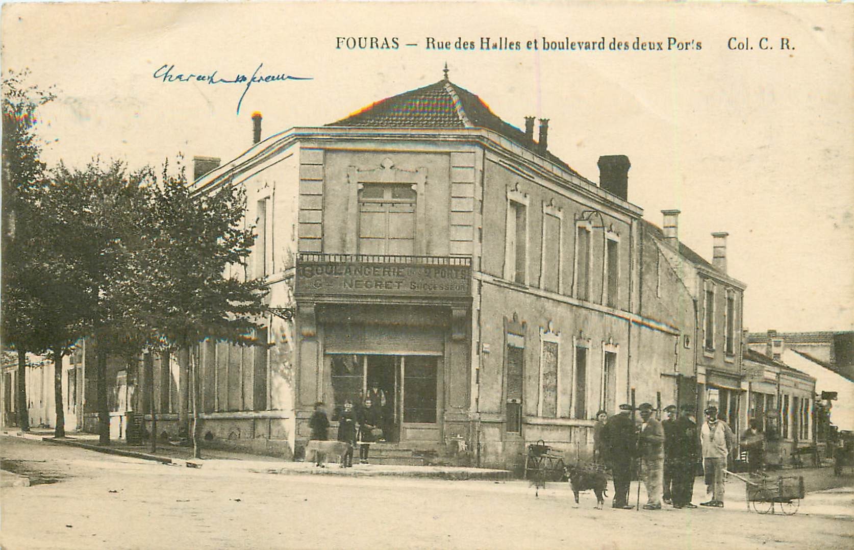 17 FOURAS-LES-BAINS. Boulangerie Negrety rue des Halles et boulevard des deux Ports