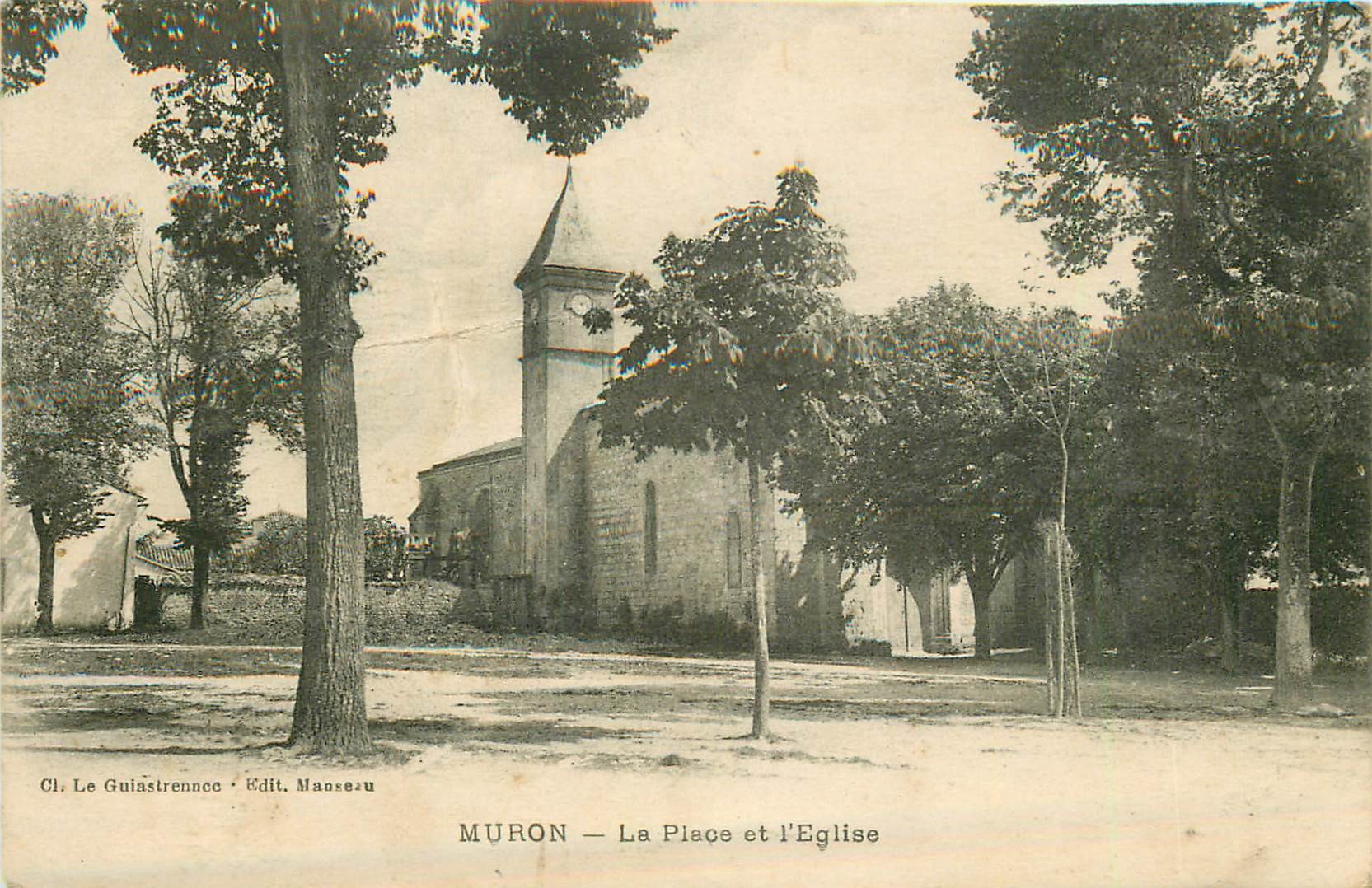 17 MURON. La Place et l'Eglise 1918
