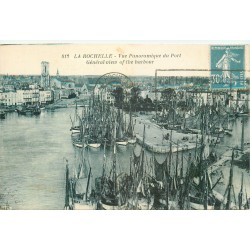 17 LA ROCHELLE. Vue panoramique du Port avec nombreux bateaux de Pêche 1926