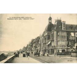 44 LA BAULE-SUR-MER. Boulevard Darlu près Splendid Hôtel 1924
