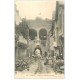 carte postale ancienne 22 DINAN. Rue et Porte du Jerzual animées 1904. Ouvriers sur la chaussée