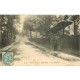 92 GARCHES. Le Raidillon avec personnage 1907