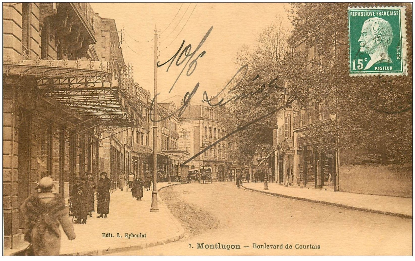 carte postale ancienne 03 MONTLUCON. Boulevard Courtais