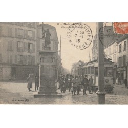 93 NOISY-LE-SEC. Tramway "Pavillons-sous-Bois Opéra" Place Jeanne d'Arc 1924