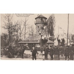 91 BRUNOY. Le Moulin de la Galette Place de la Pyramide avec attelage