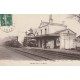 45 SAINT-AY. La Gare avec Train locomotive 1916