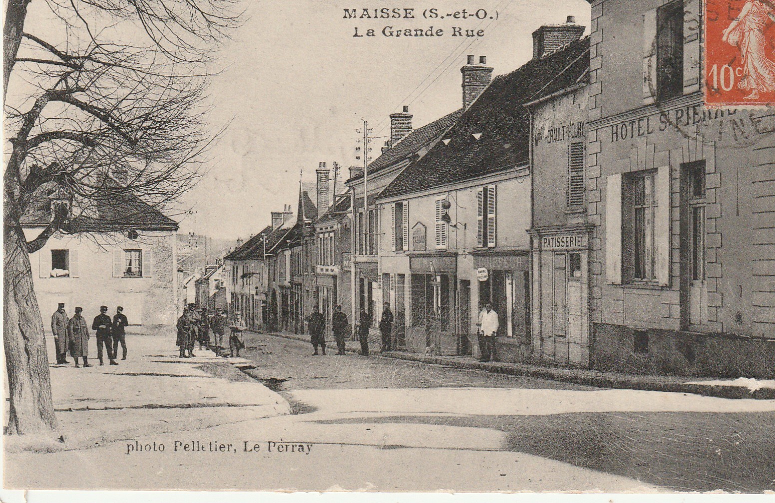 91 MAISSE. Pâtisserie et Hôtel Saint-Pierre sur la Grande Rue