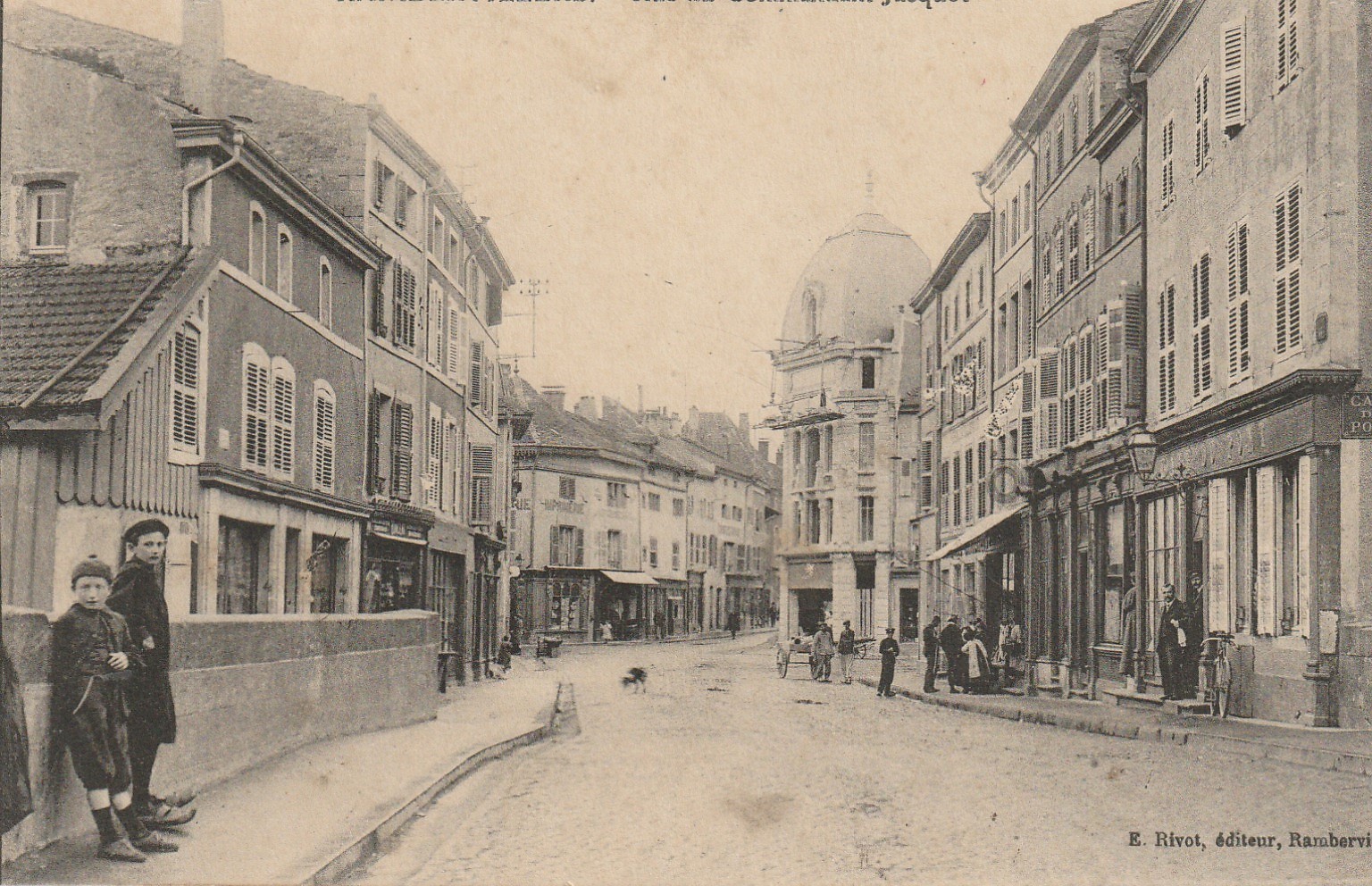 88 RAMBERVILLERS. Café du Pont Rue du Commandant Jacquot 1915
