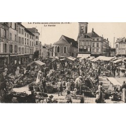 77 LA FERTE-SOUS-JOUARRE. Le Marché bien animé 1932