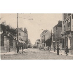 10 TROYES. Bar Restaurant rue de Preize