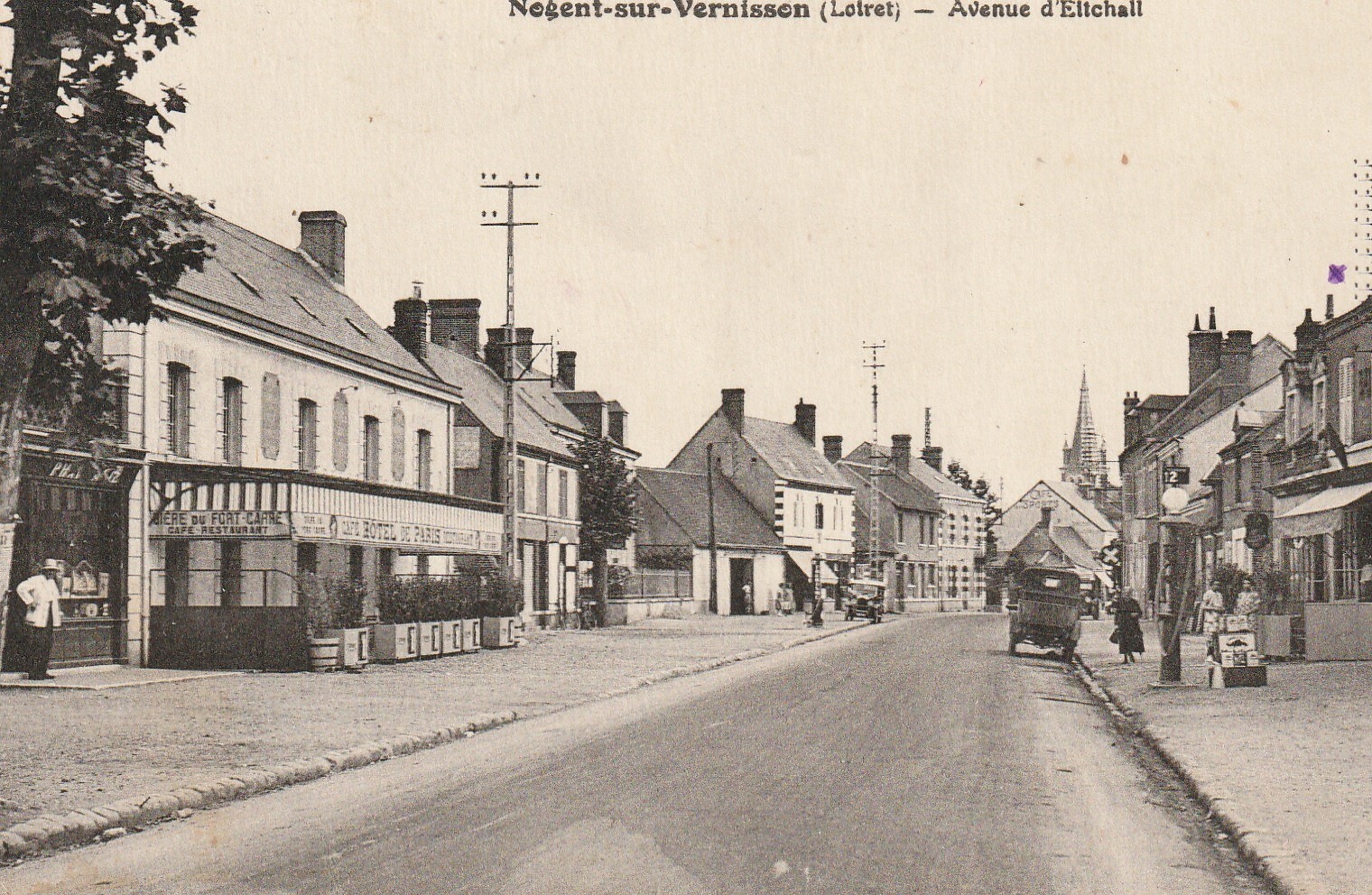 45 NOGENT-SUR-VERNISSON. Café Hôtel de Paris Avenue d'Eitchall 1932