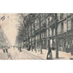 PARIS XVI° Nombreux Commerces Avenue Victor Hugo 1905