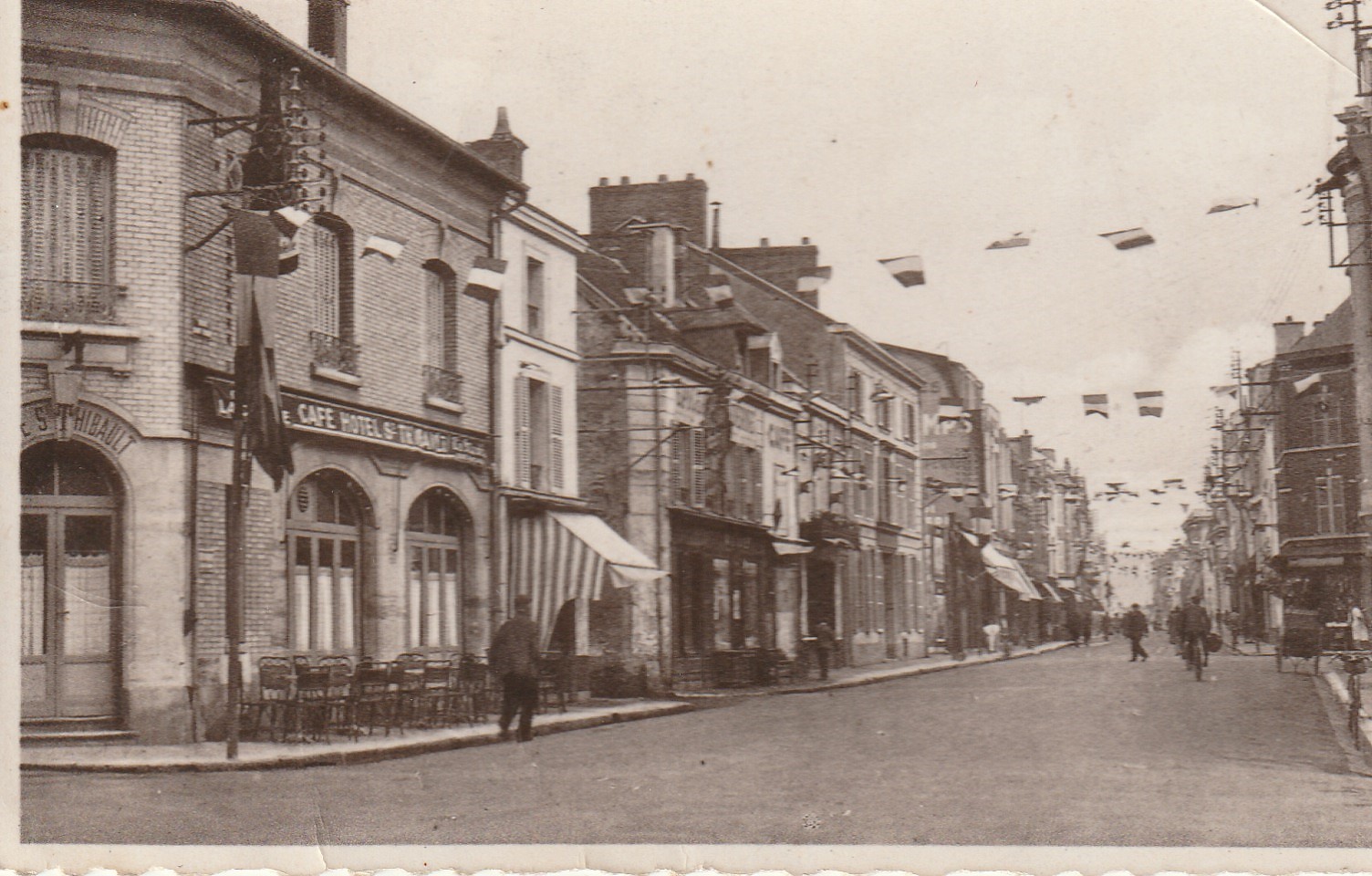 51 EPERNAY. Café Hôtel Rue Saint-Thibault 1941