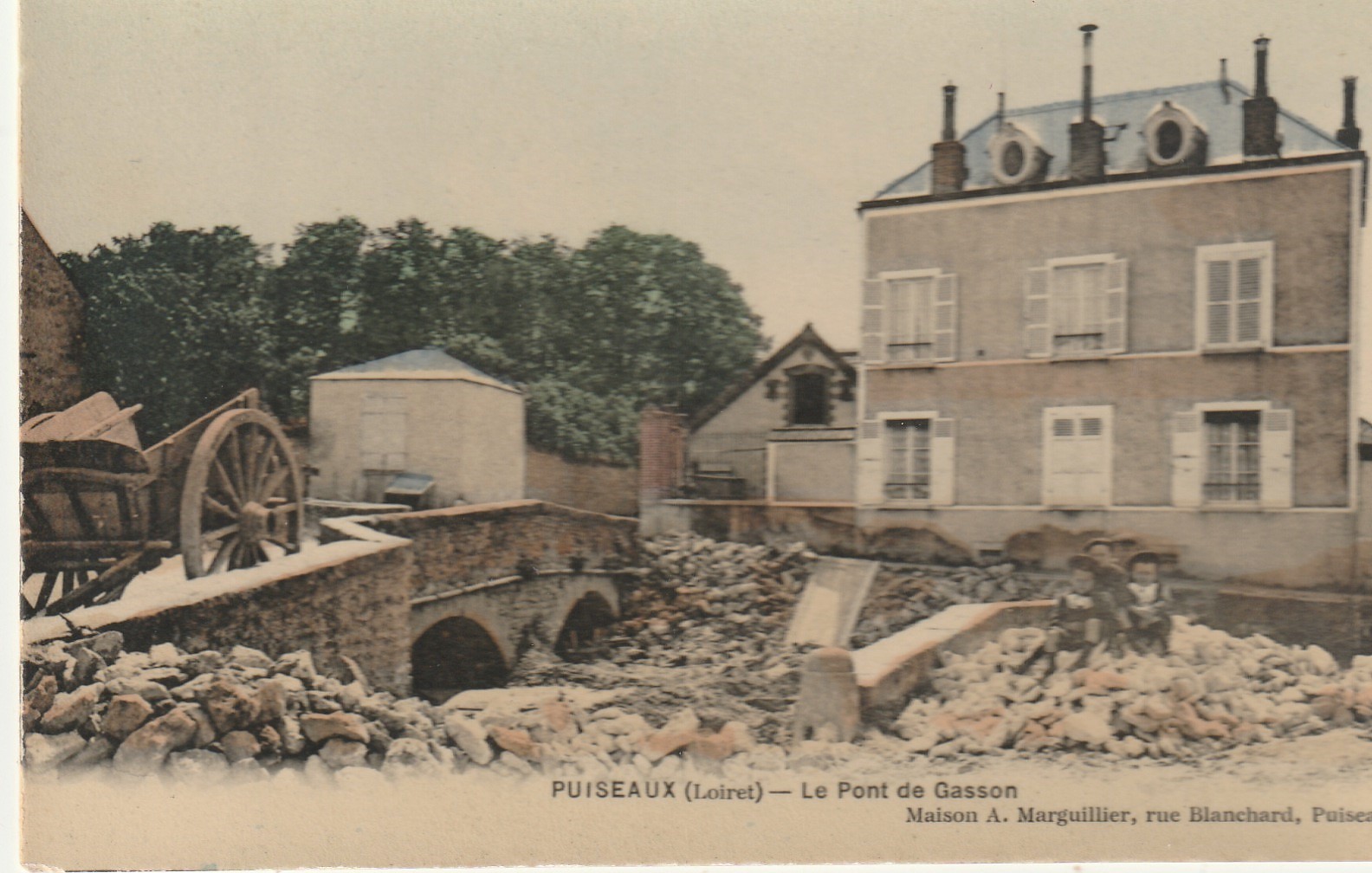 45 PUISEAUX. Le Pont de Gasson et Maison Marguillier rue Blanchard