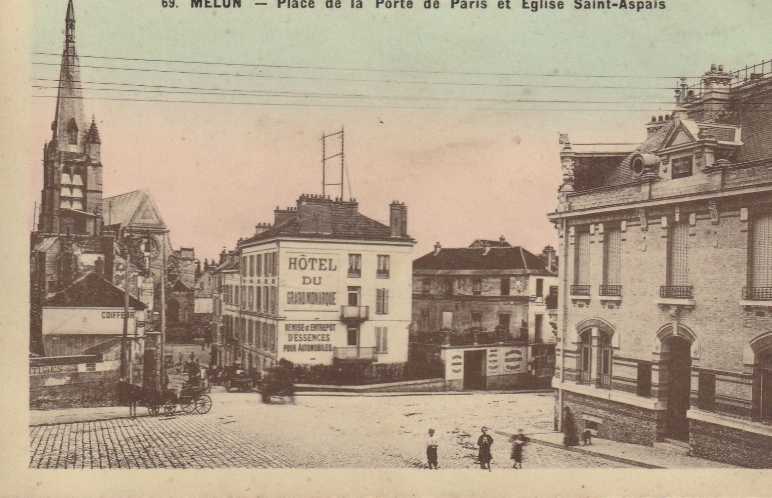 77 MELUN. Hôtel du Grand Monarque et Eglise Saint-Aspais Place de la Porte de Paris