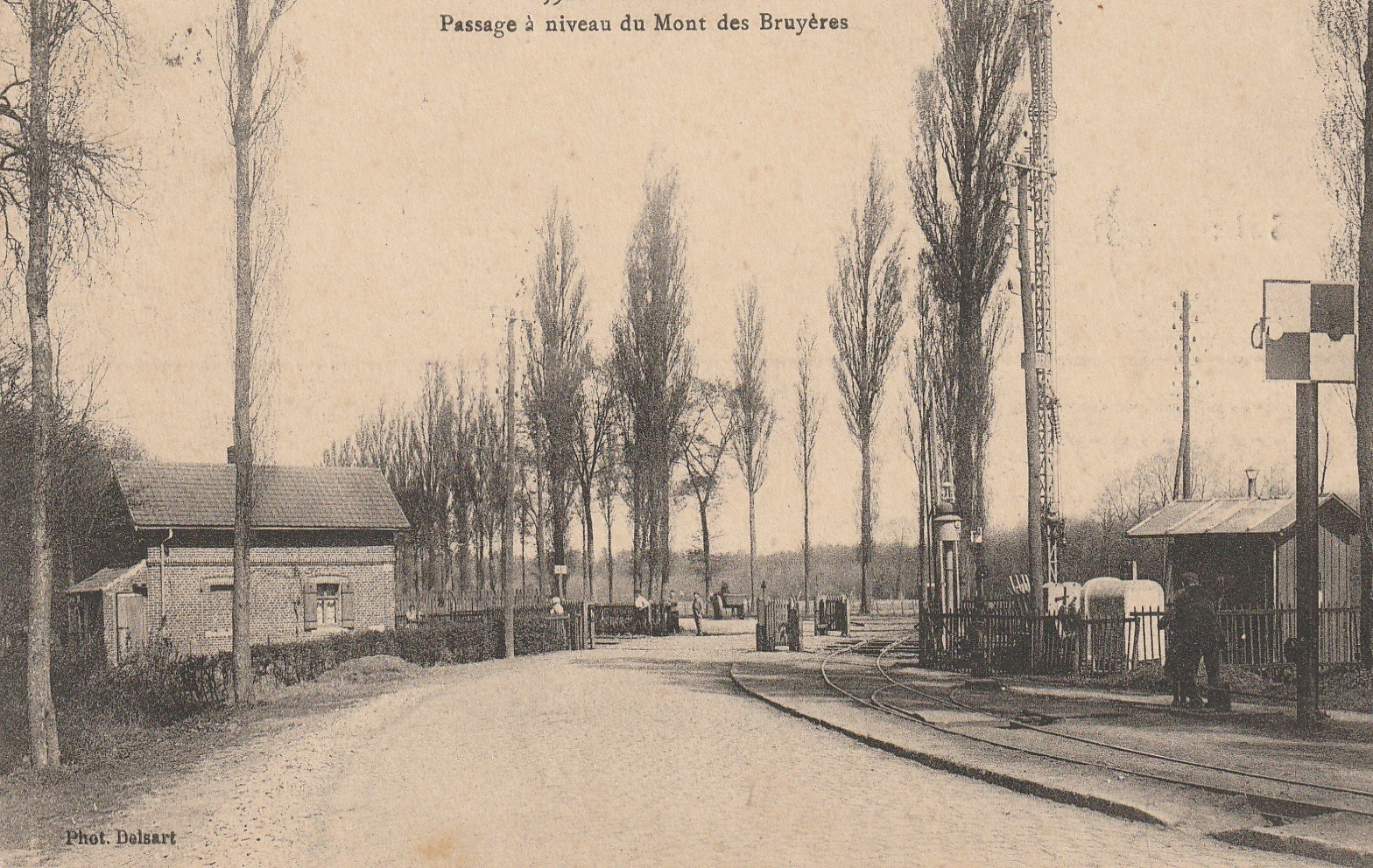 59 VICOIGNE. Passage à niveau pour trains du Mont des Bruyères 1913
