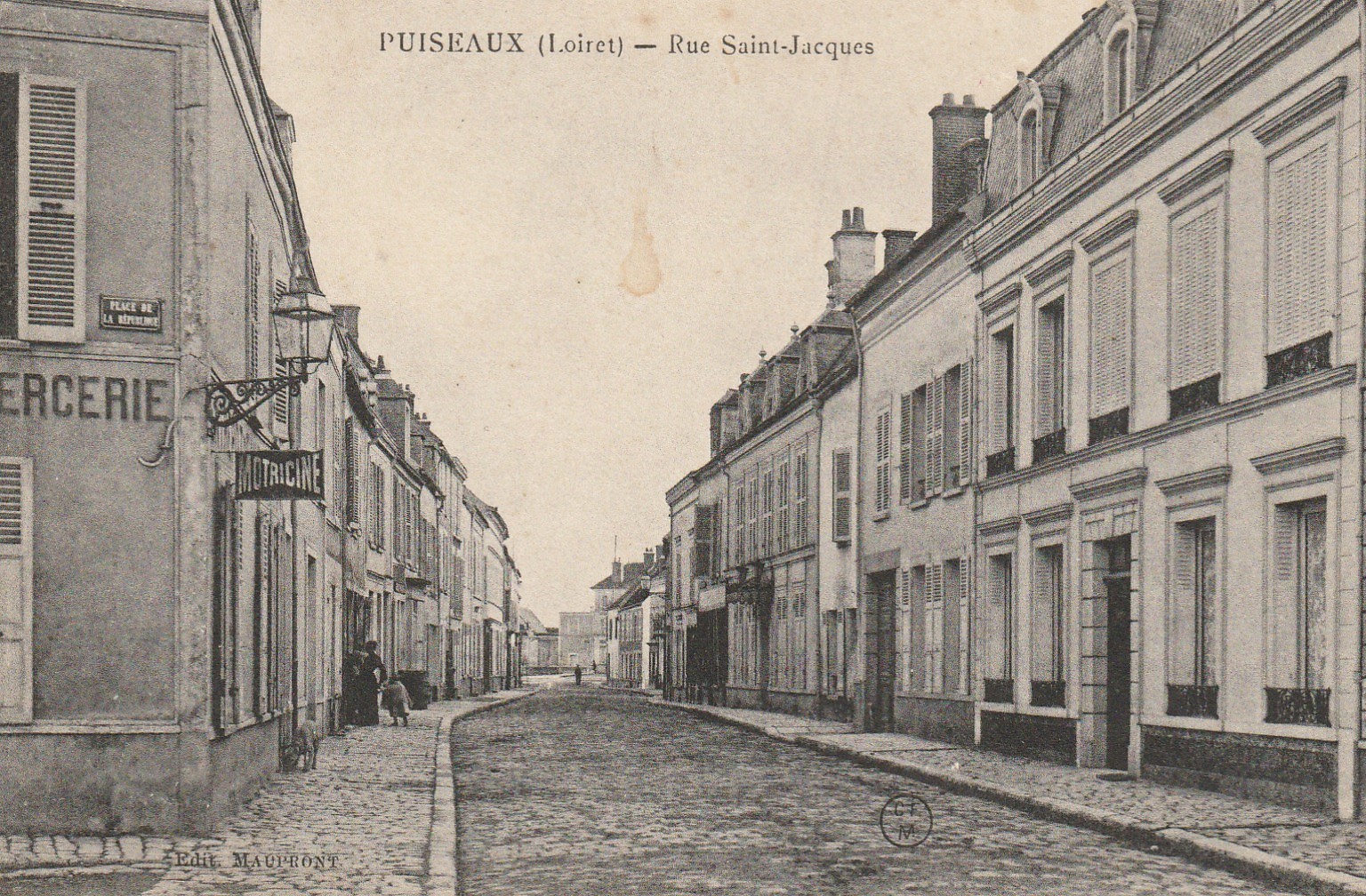45 PUISEAUX. Rue Saint-Jacques et Mercerie Place de la République