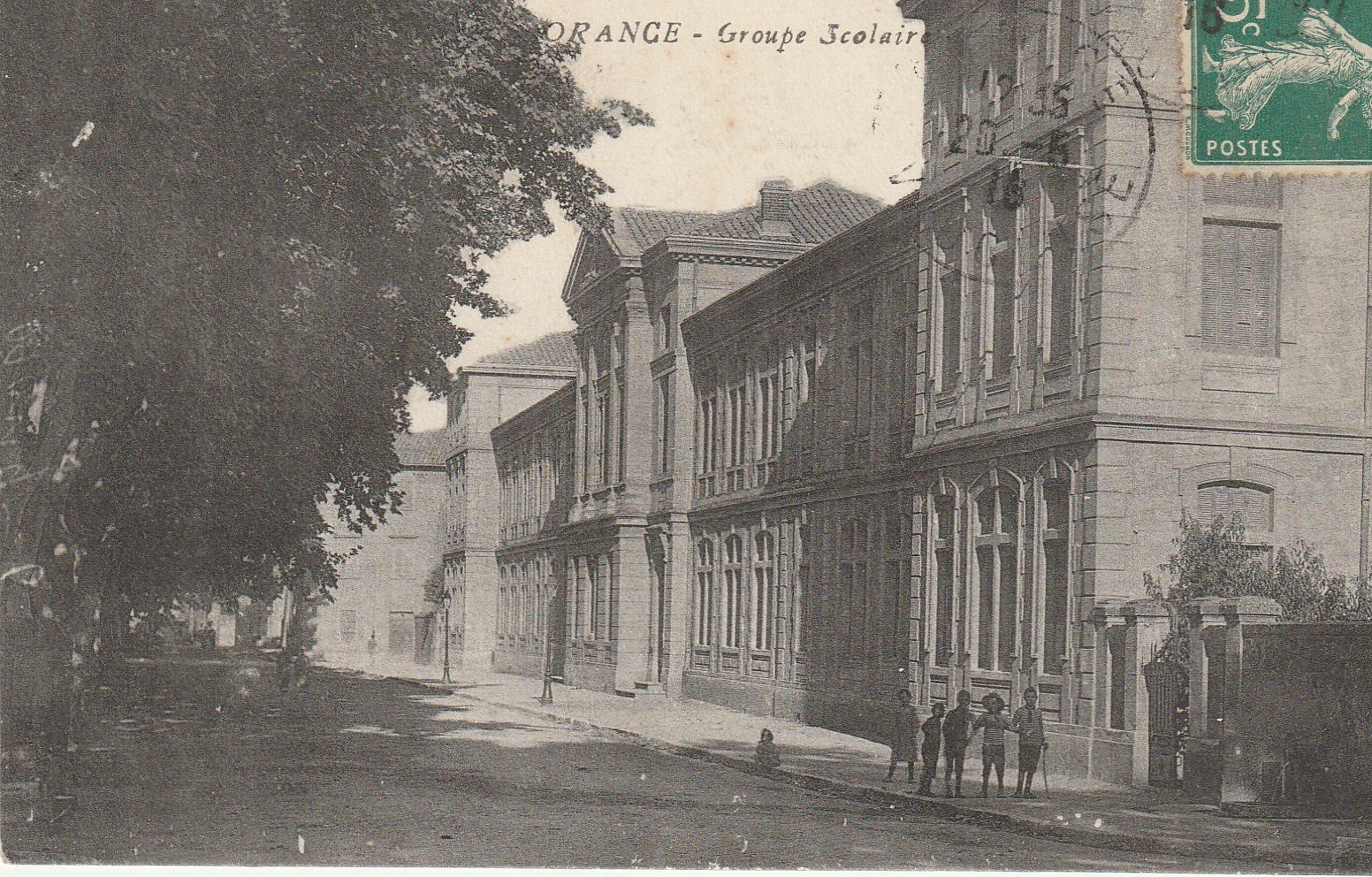 84 ORANGE. Groupe Scolaire avec écoliers 1915