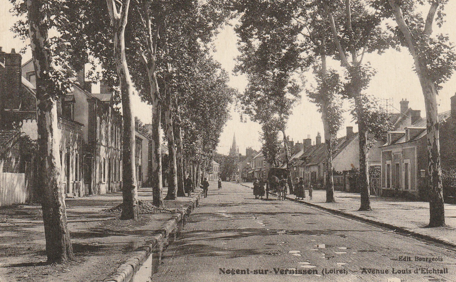 45 NOGENT-SUR-VERNISSON. Avenue Louis d'Eichtall avec attelage 1933
