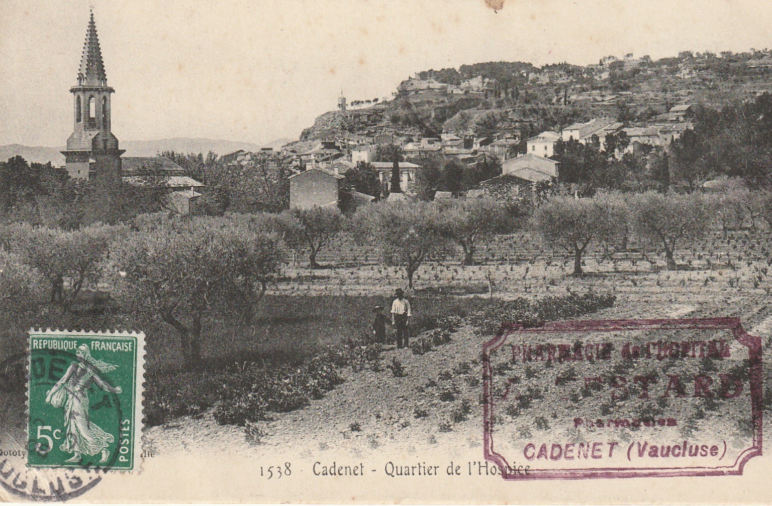 84 CADENET. Quartier de l'Hospice avec personnages dans les Champs 1908