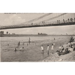 3 x cpa (J30) 45 SULLY-SUR-LOIRE. La Plage bords de la Loire, les Baigneurs et le Pont