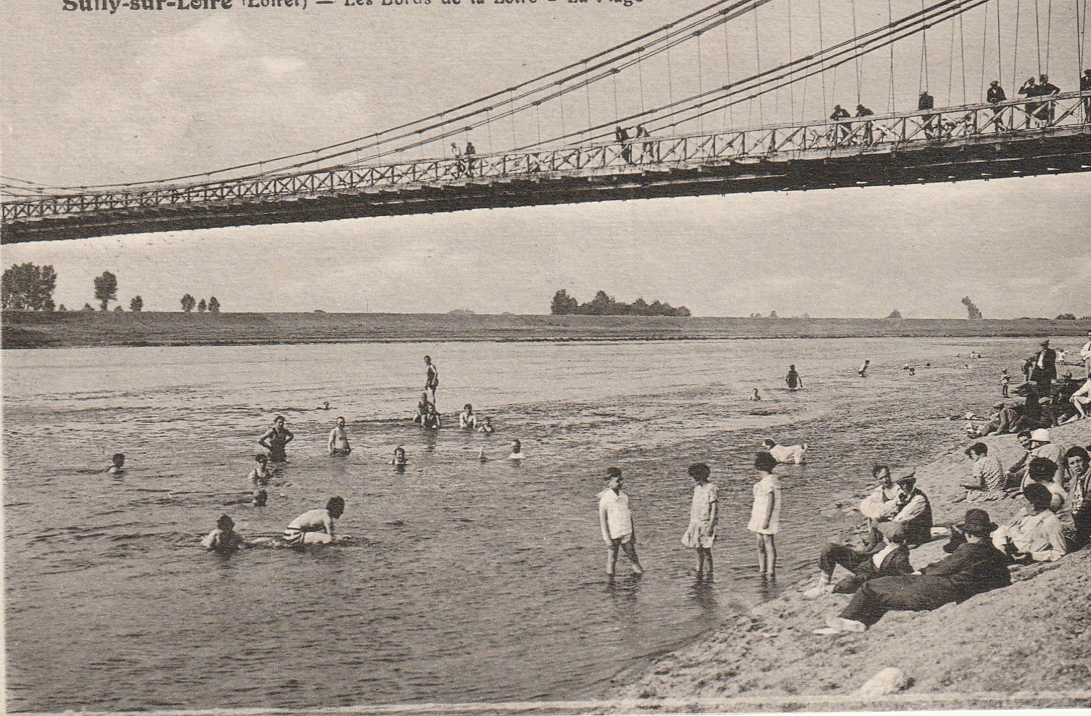 3 x cpa (J30) 45 SULLY-SUR-LOIRE. La Plage bords de la Loire, les Baigneurs et le Pont