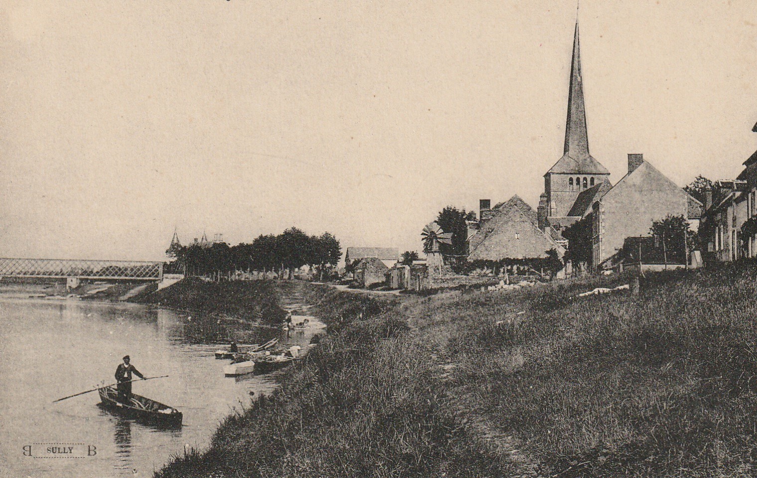 45 SULLY-SUR-LOIRE. Le Quai des Mariniers