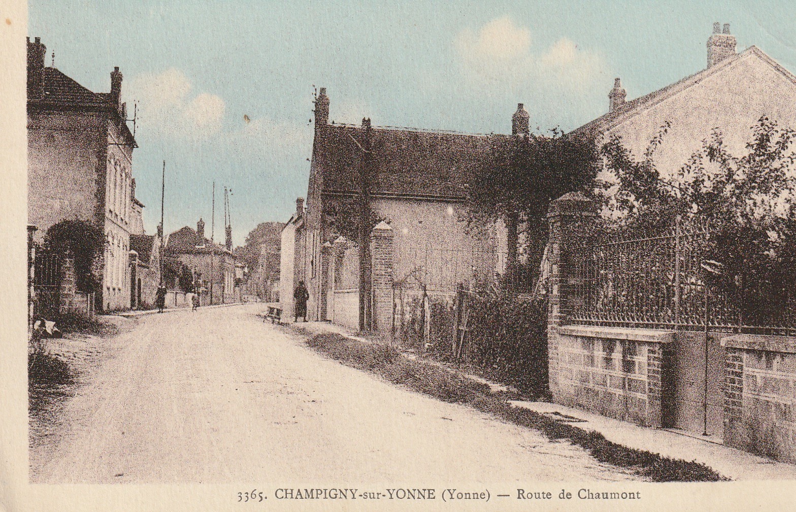 89 CHAMPIGNY-SUR-YONNE. Route de Chaumont 1941