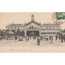 80 AMIENS. La Gare du Nord bien animée 1924